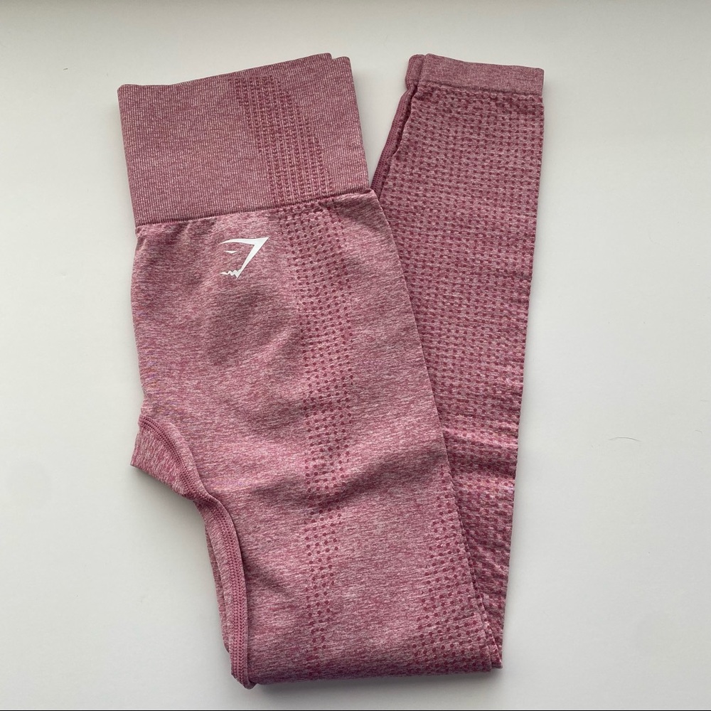 Gymshark Vital Seamless 2.0 leggings
Color pink
